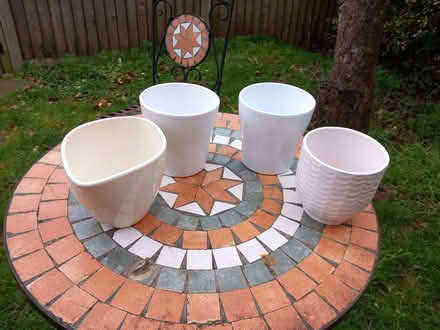 Photo of free 4 white ceramic plant pots (Cashes Green GL5) #1
