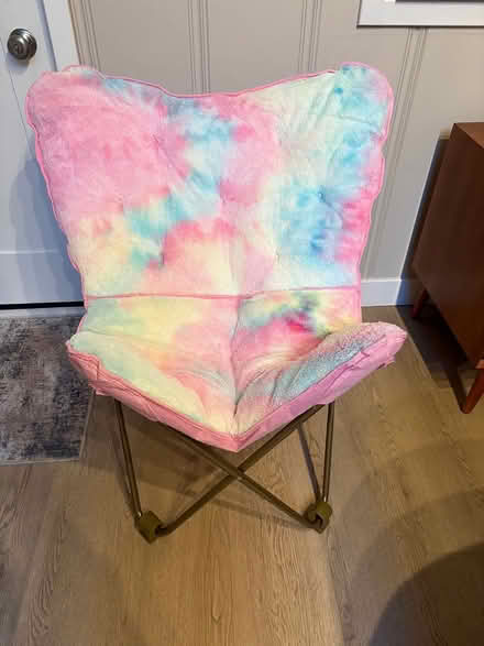 Photo of free Kids Butterfly Chair (Sorich Park) #1