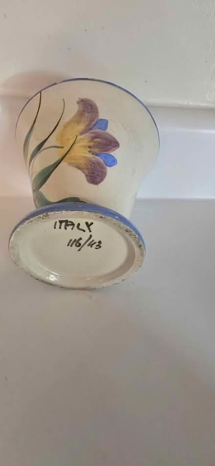 Photo of free Vintage Italian Floral Vase (Bellflower) #3