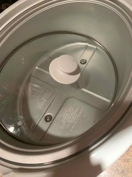 Photo of free Hamilton Beach Slow Cooker read me (South Brampton) #3