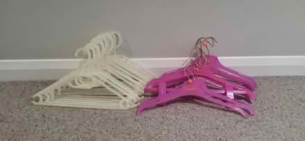 Photo of free Children's clothes hangers (CO16) #1