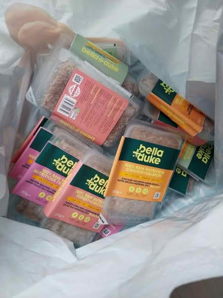 Photo of free Bella&Duke Cat Food Frozen (Finsbury Park N7) #1