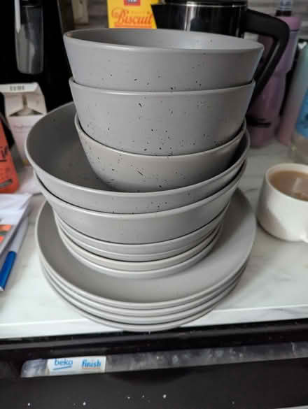 Photo of free Plate and bowls (OX11) #1