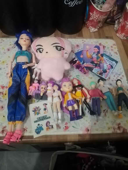Photo of free K pop dolls (Keighley) (Yorkshire) #1