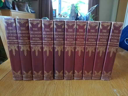 Photo of free Children's Encyclopedias Complete (CM1 springfield) #2