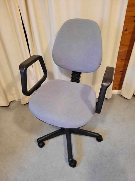 Photo of free 2 office chairs (Ickleford SG5) (Ickleford, SG5) #2