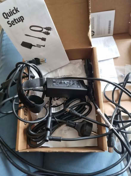 Photo of free HP Computer Leads (Dean Row SK9) #1