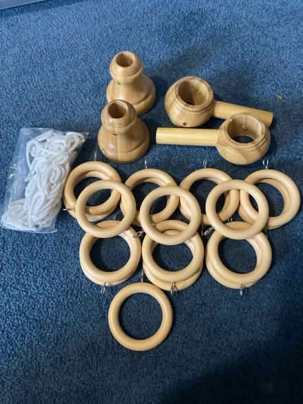 Photo of free curtain hanging bits (Winson Green B18) #1