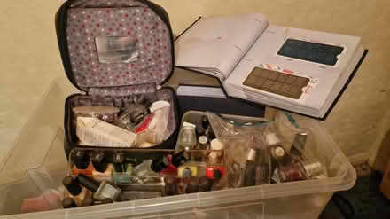 Photo of free Nail art and polishes (Kirk Hallam DE7) #1