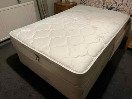 Photo of free 4 ft DIVAN SET WITH DRAWERS (Straiton EH20) #3