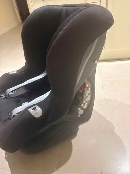 Photo of free Child’s car seat (Derby DE21) #3