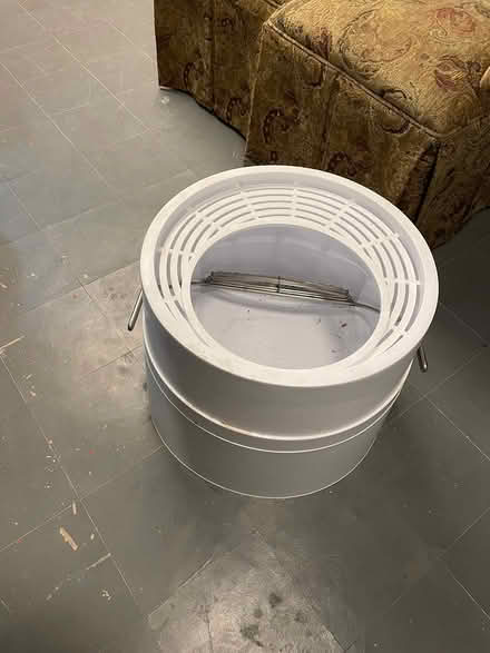 Photo of free Top entry cat box (Watertown/Waltham/Belmont line) #1