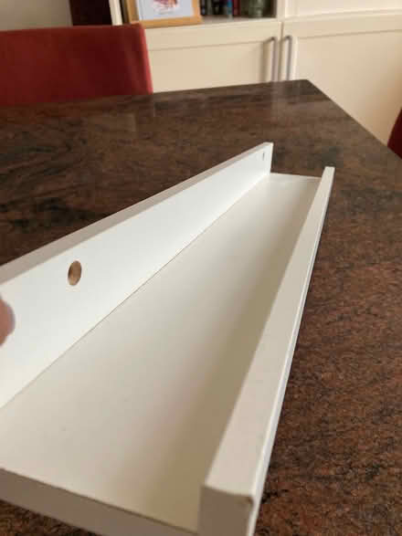 Photo of free Shelf to put display photos (HG2) #2