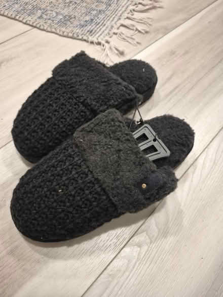 Photo of free Black Slippers (size 6) (Abington) #1