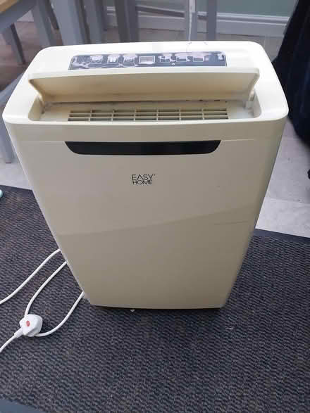 Photo of free dehumidifier (Brizlincote valley DE15) #1