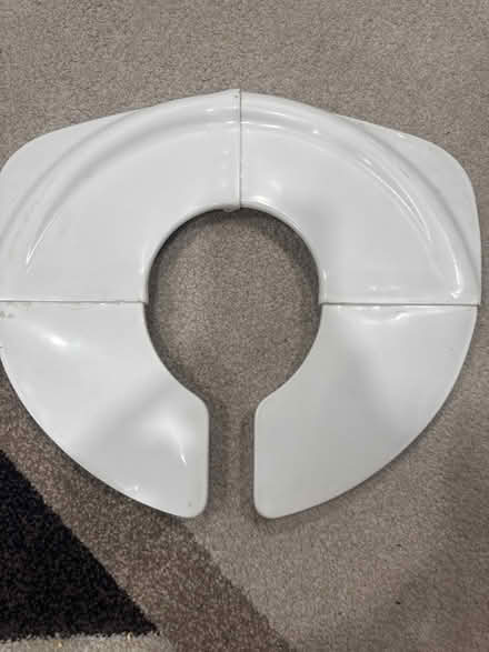 Photo of free Portable toilet seat (Stuyvesant Heights) #1