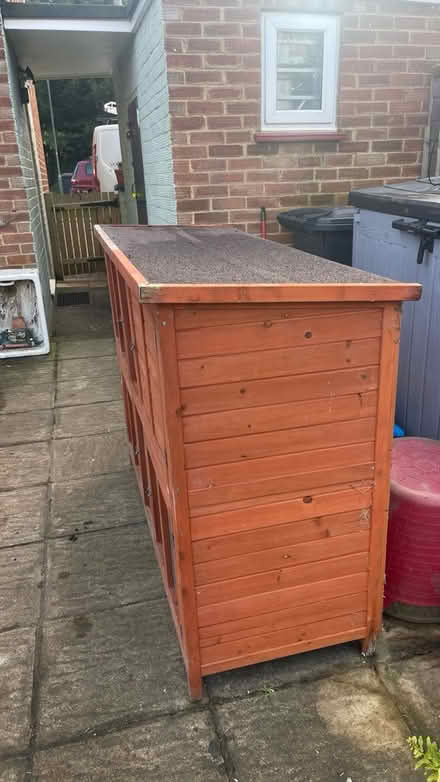 Photo of free Guinea pig/rabbit hutch (GU1 2Ud) #1