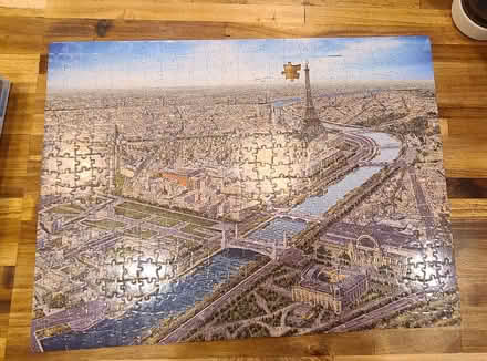 Photo of free 500 piece puzzle (Mavis and burnhamthorpe) #1