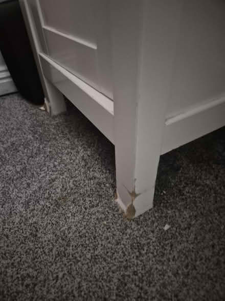 Photo of free White Computer Desk (Colchester CO2) #3
