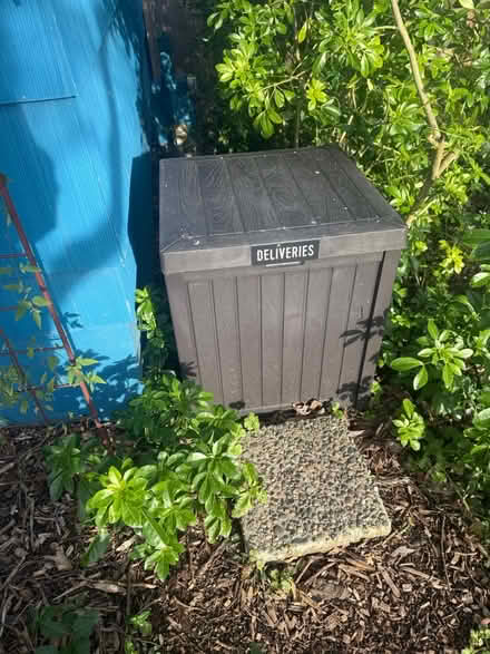 Photo of free Storage/ Delivery Box (Magnolia Seattle 98199) #1