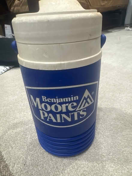 Photo of free Cold beverage cooler (Stuyvesant Heights) #1