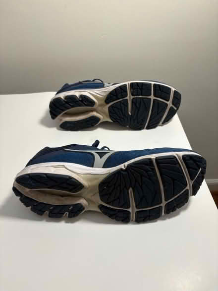 Photo of free Mizuno Men’s Running Shoes (Dimond/Fruitvale) #3