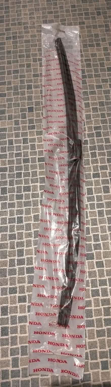 Photo of free Honda CR-V Front Wiper 2013-18 (Sheffield Lane Top S5) #3