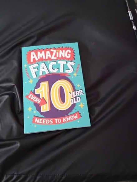 Photo of free Amazing Facts for 10 year olds book (Kingsholm GL1) #1