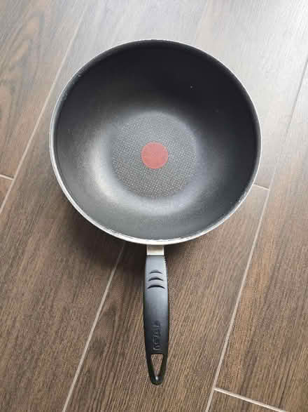 Photo of free Tefal frying pan (Panshanger AL7) #1