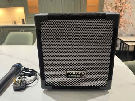 Photo of free pa kareoke music box (Gorgie EH11) #1