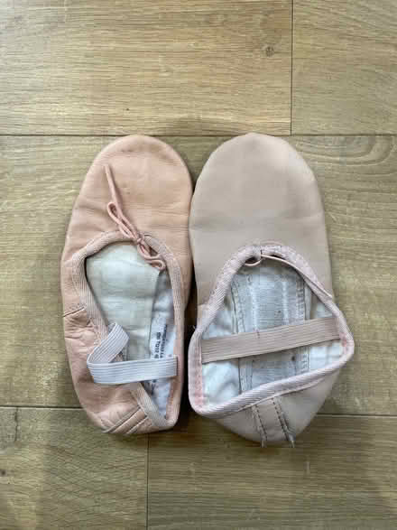 Photo of free Ballet shoes size 2 (PR6 Heapey Bank) #2