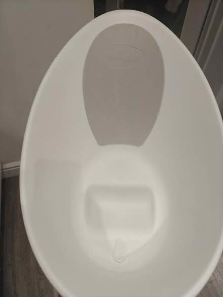 Photo of free Shnuggle baby bath and stand (Hill Head PO14) #1