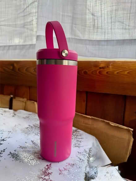 Photo of free Hydrapeak Water Bottle with straw (Northwood - Hopatcong) #2