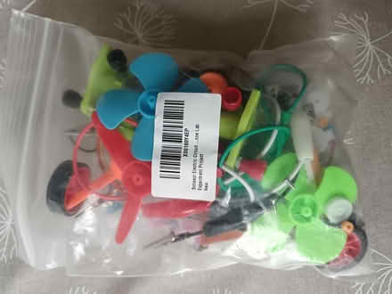 Photo of free Electronics children's kit (Bennetts End, HP3) #2