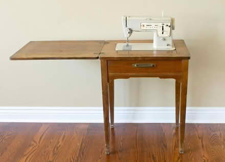 Photo of Sewing machine table with or without sewing machine (Baldwinholme CA5) #1