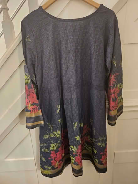 Photo of free House dress (Lower Morden SM3) #2