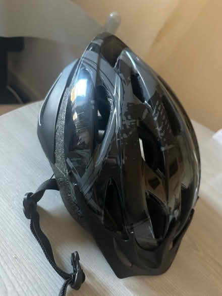 Photo of free Medium sized cycle helmet (Bellevue EH7) #2