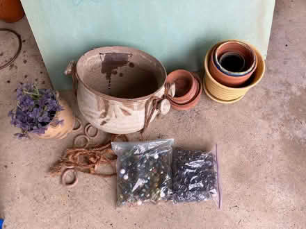 Photo of free Flower pots (East side of Columbia) #1