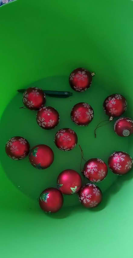 Photo of free Ornaments (Findlay Creek) #1