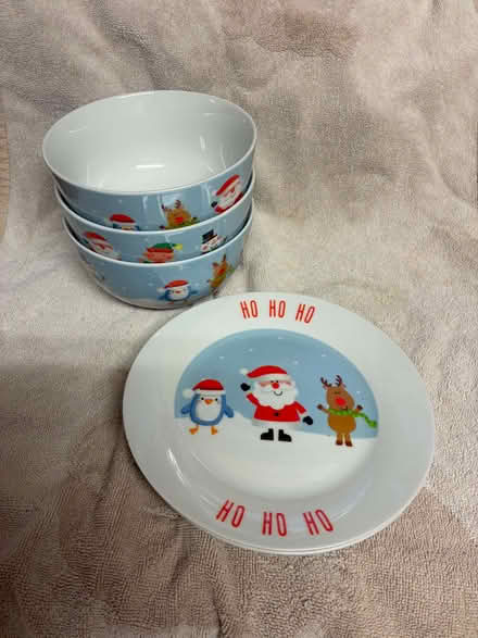 Photo of free 3 Christmas porcelain bowls and 2 side plates (Chippenham SN15) #1