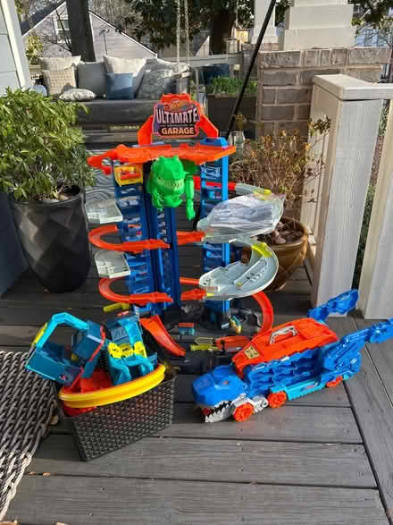 Photo of free Hot Wheels Tracks (Oakhurst) #1