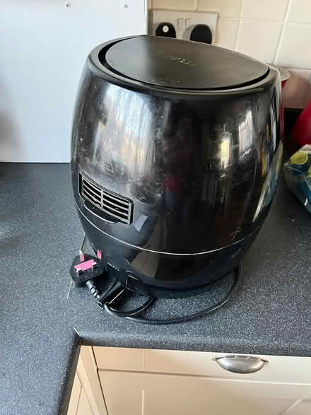 Photo of free Air fryer (Bearsted, Maidstone. ME15) #3