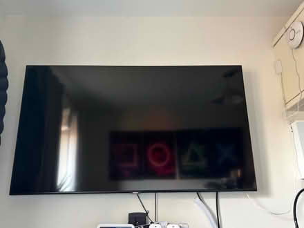 Photo of free Samsung Q60T QLED 4K HDR Smart TV (RG30) #2