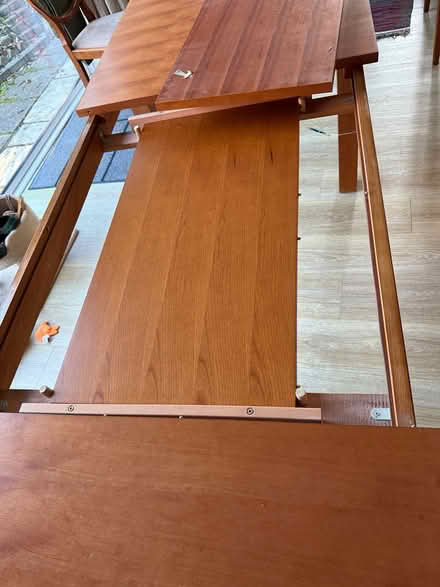 Photo of free Dining Table - extendable (Sevenoaks, near Station) #4