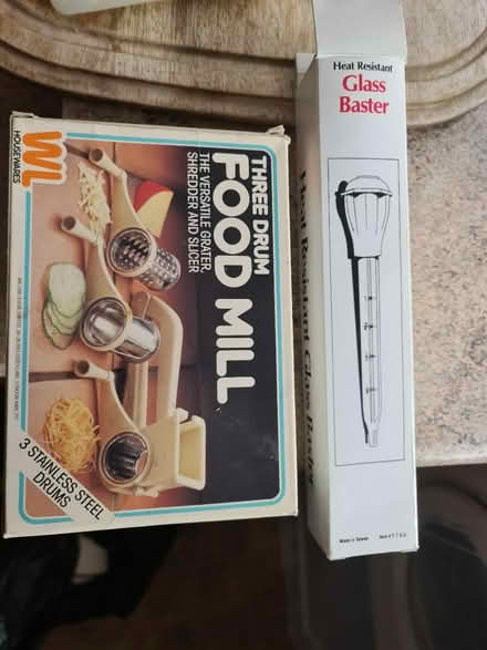 Photo of free Cook / bakeware (Great Sutton CH66) #4