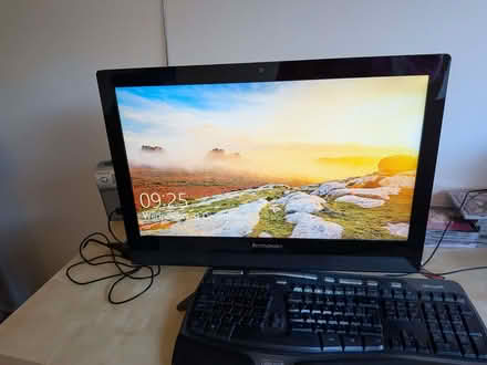 Photo of free All in one Lenovo computer (Woolstone MK15) #1