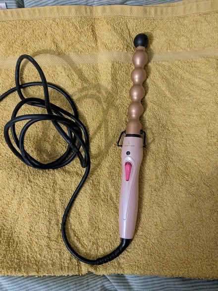 Photo of free Lee Stafford LSHT16 Wonderball Wand Bubble Curler (Fleetville AL1) #1