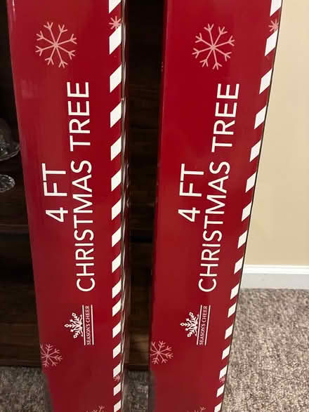 Photo of free 4 foot christmas trees (Saugerties) #1