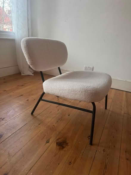 Photo of free Wayfair chair in good condition (Seymour road N80) #2