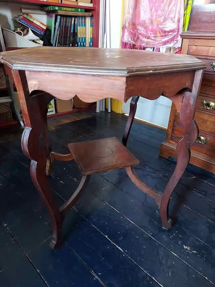 Photo of free Six sided table (OX1 Grandpont) #2